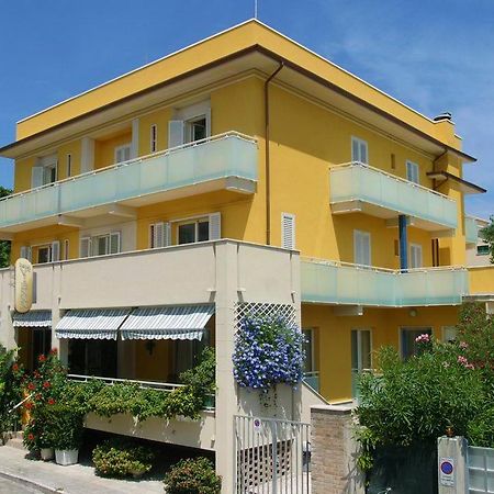 Hotel Vienna Senigallia Luaran gambar