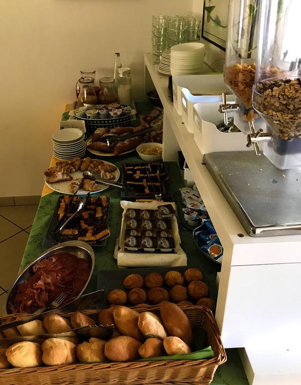 Hotel Vienna Senigallia Luaran gambar