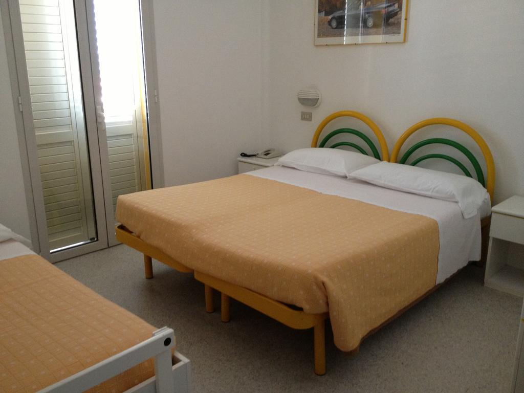 Hotel Vienna Senigallia Bilik gambar